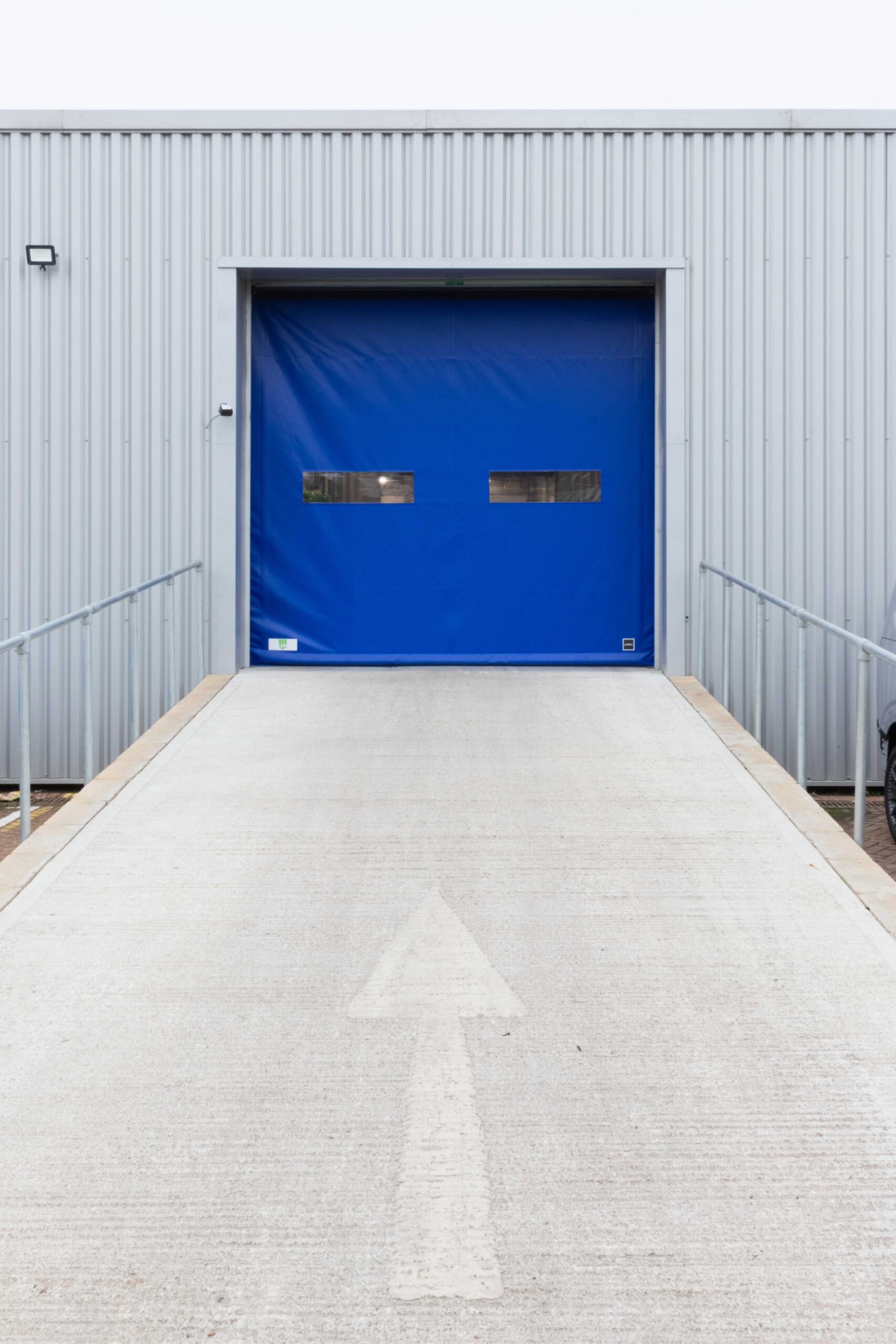 High speed door for a major car manufacturer