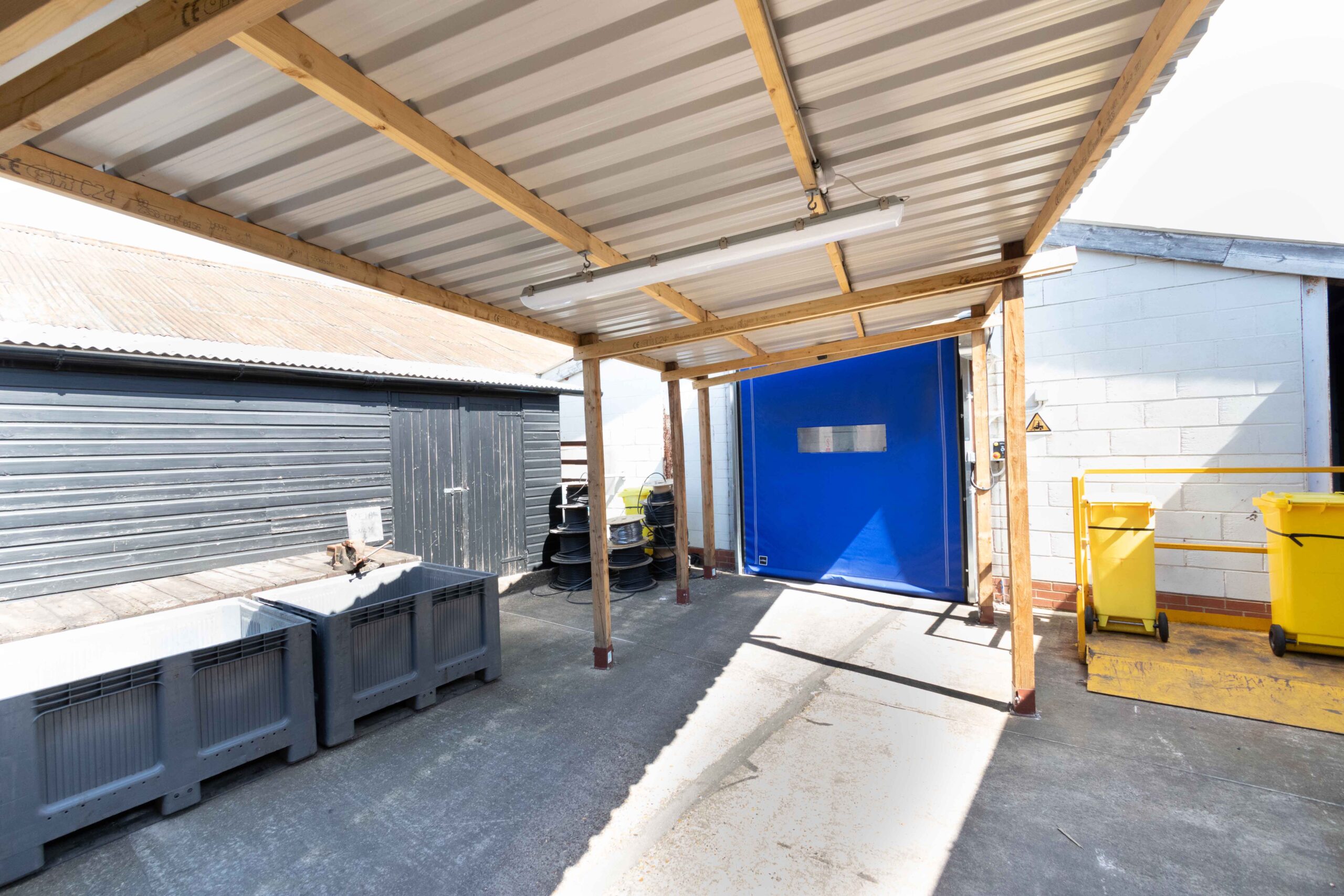 External high speed roll up door