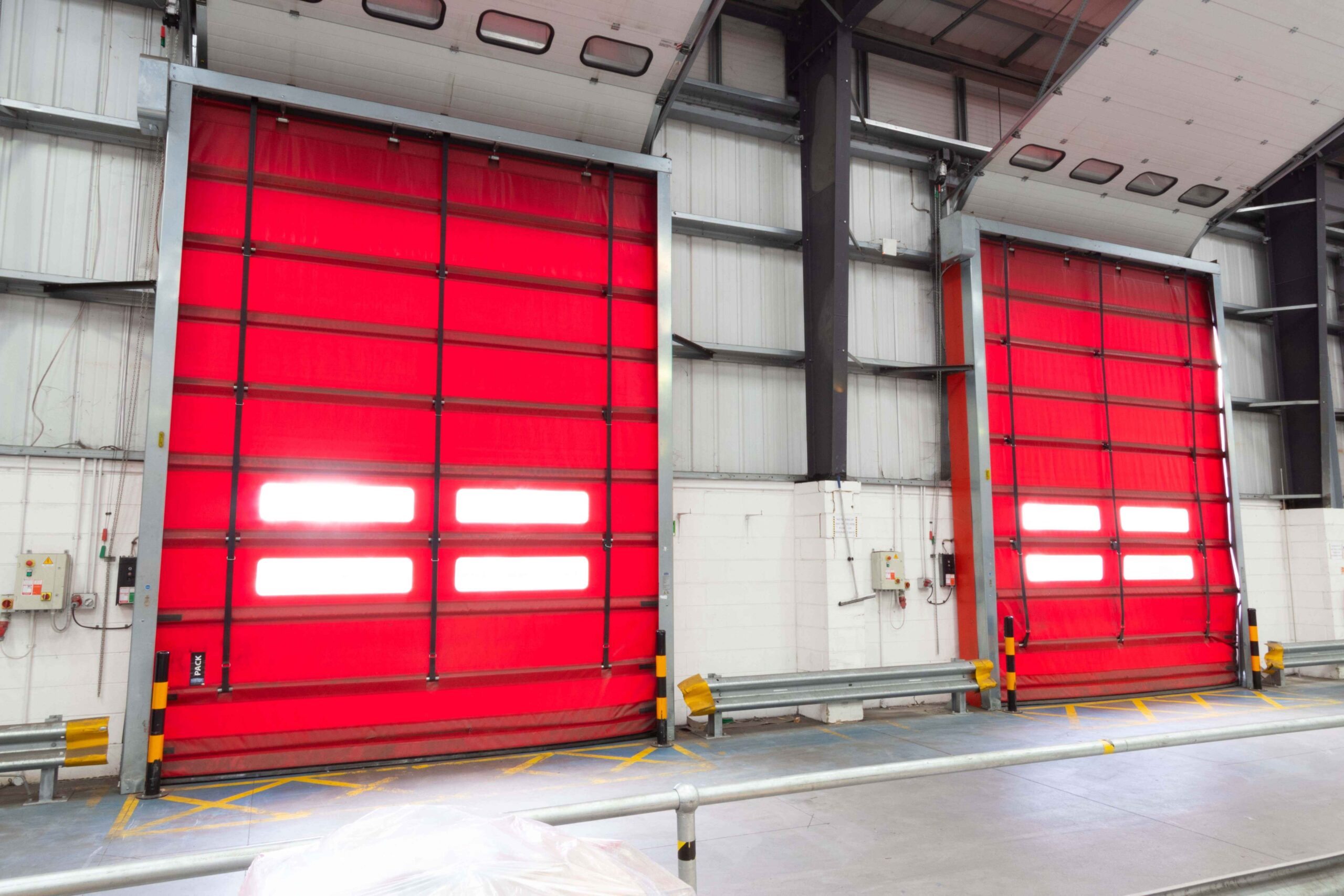 Folding rapid doors with windows