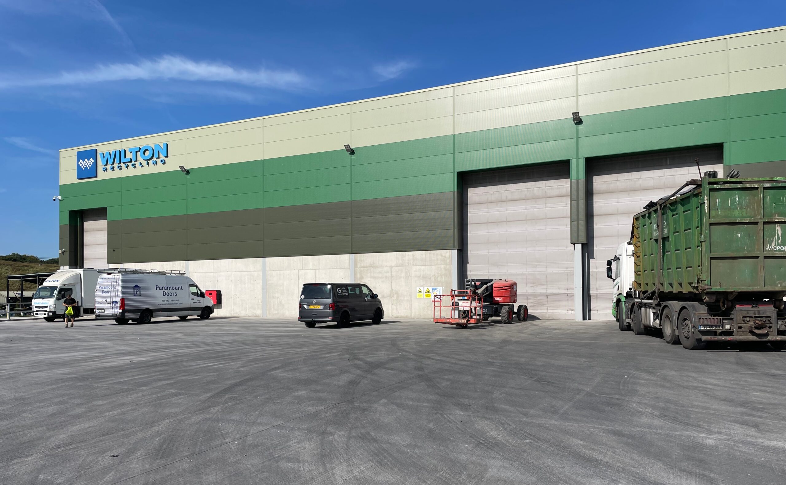 Large DUAL-AIR folding doors at Wilton Waste Ireland