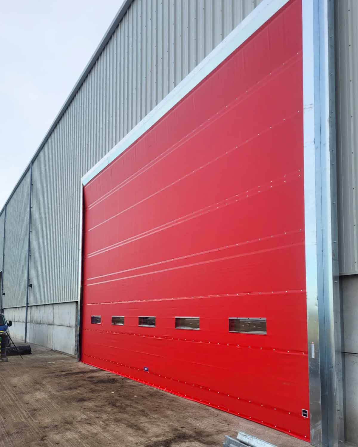 DUAL AIR industrial folding door